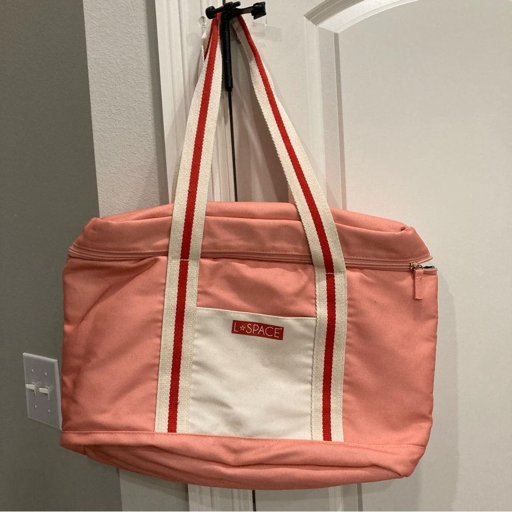 L*Space peach and cream collapsable cooler in great condition